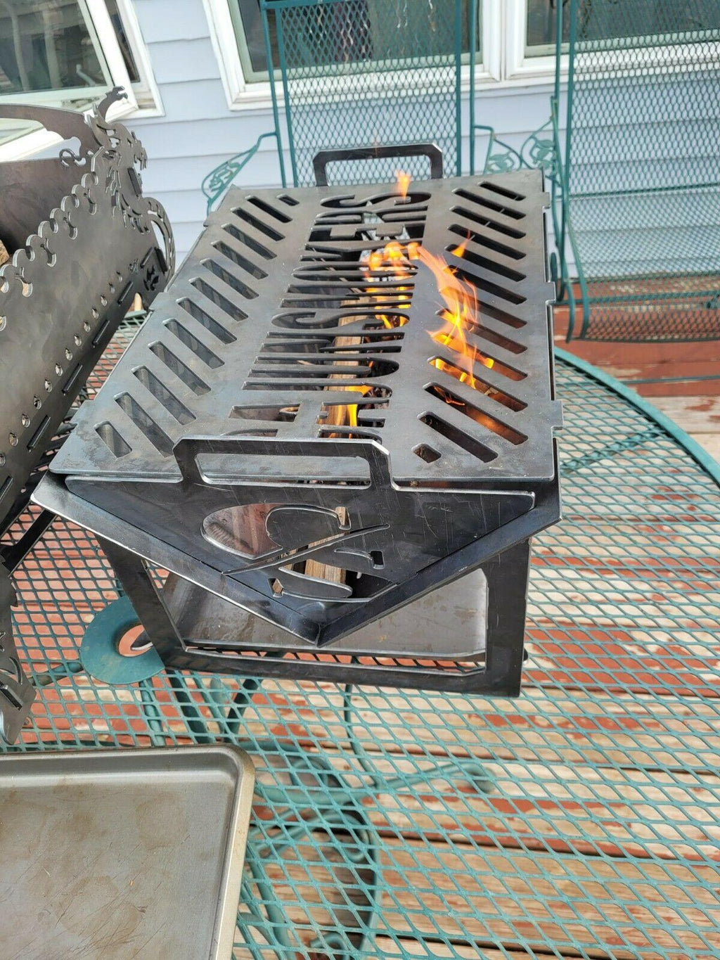 Cajun Go-N-grill portable grill & fire pit