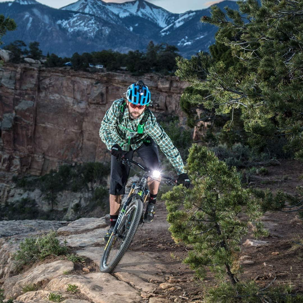 Light & Motion Seca Race 2000, Light up The Trail with 2000 lumens of Power. Patented Optics and a Combination of spot + Wide-Flood Beams Allow The Rider to Push Their Limits in Any Terrain.