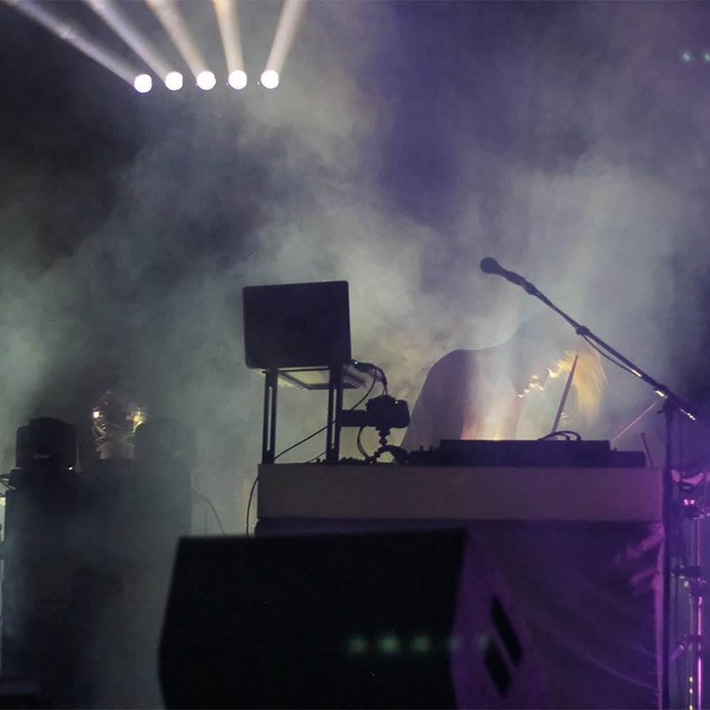Chauvet DJ Hurricane Haze/Smoke/Fog Machine (2 Pack) & FGH Fog Fluid (4 Pack)