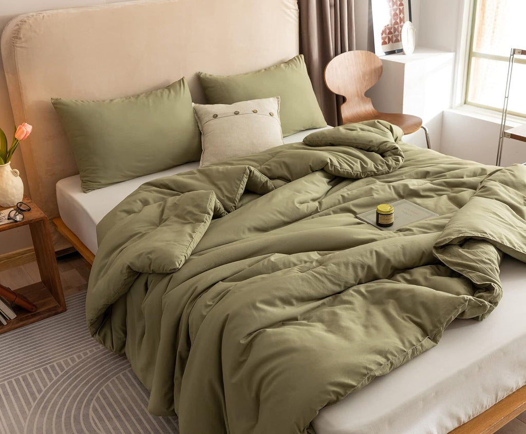 ROSGONIA Queen Comforter Set Olive Green,3pcs Bedding Sets Queen(1 Boho Olive Comforter &amp; 2 Pillowcases),Lightweight Comforter for Queen Size Bed,Cozy Blanket Set Fall Quilt for All Season,Gifts Ideas