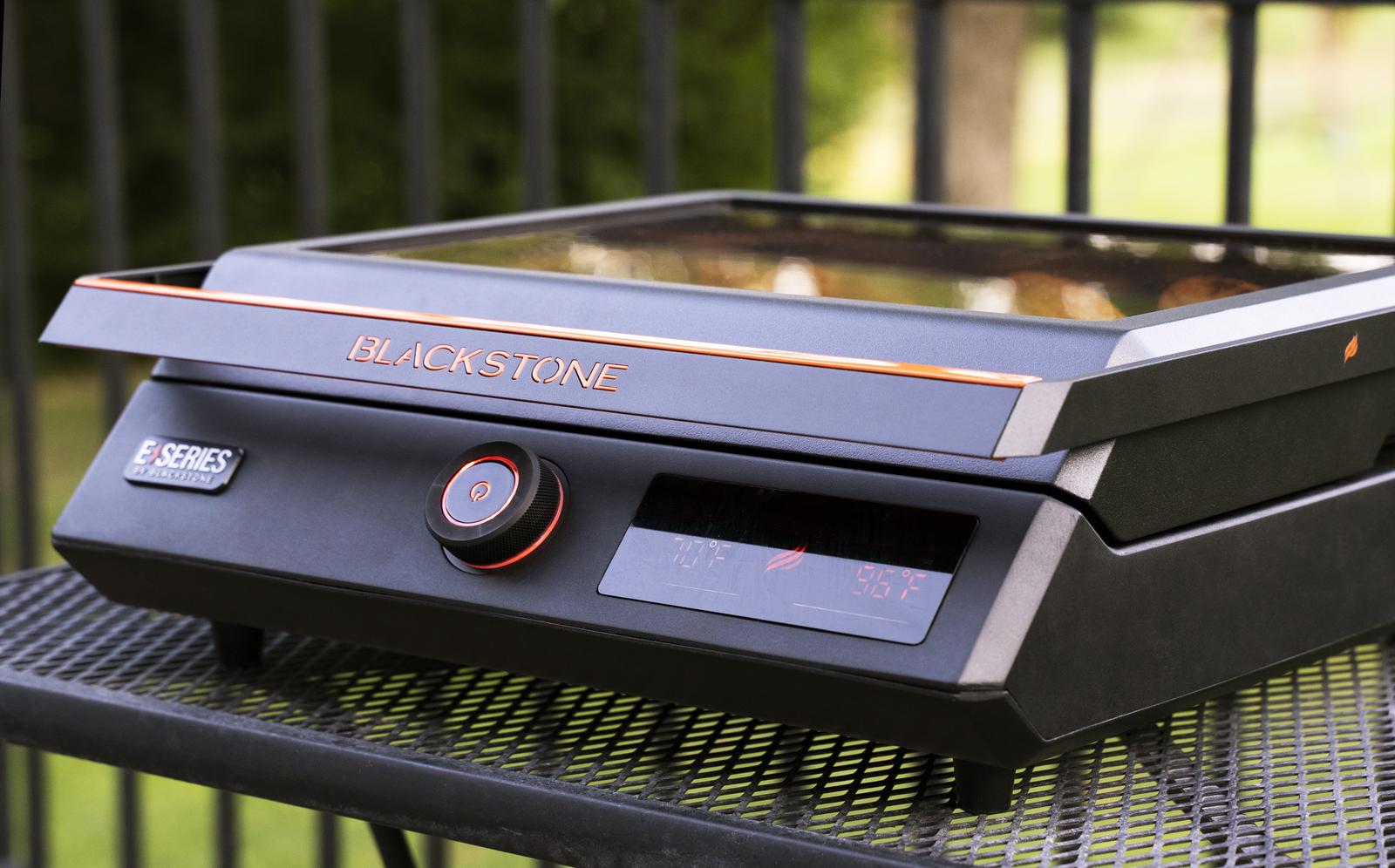 E-Series 17" Electric Tabletop Griddle with Hood