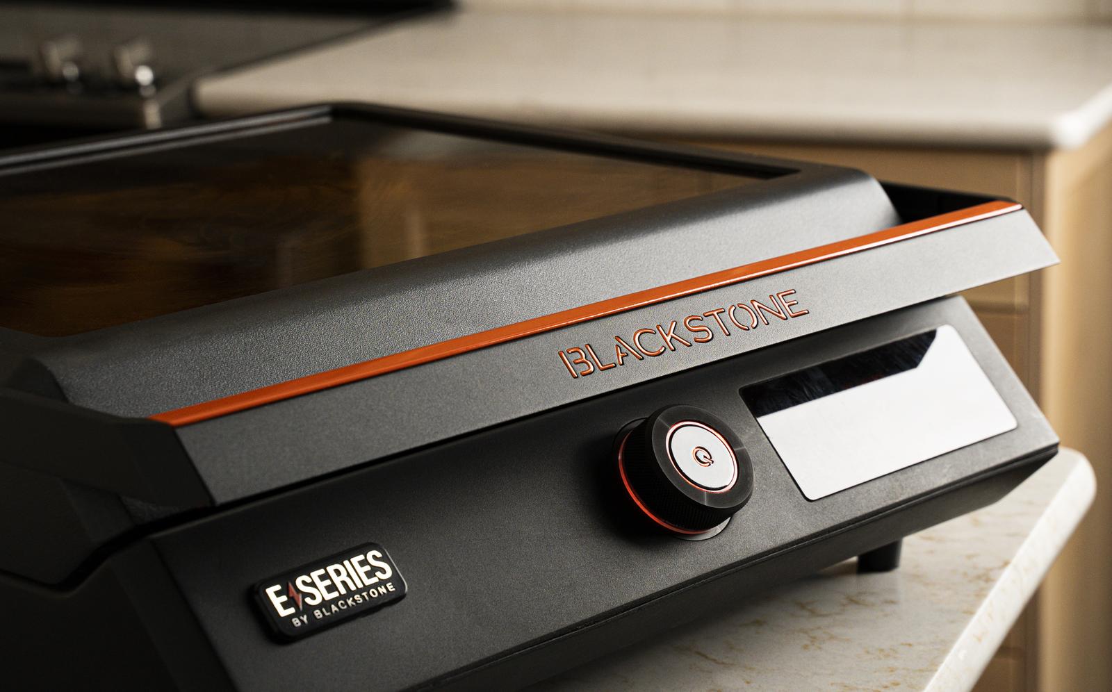 E-Series 17" Electric Tabletop Griddle with Hood