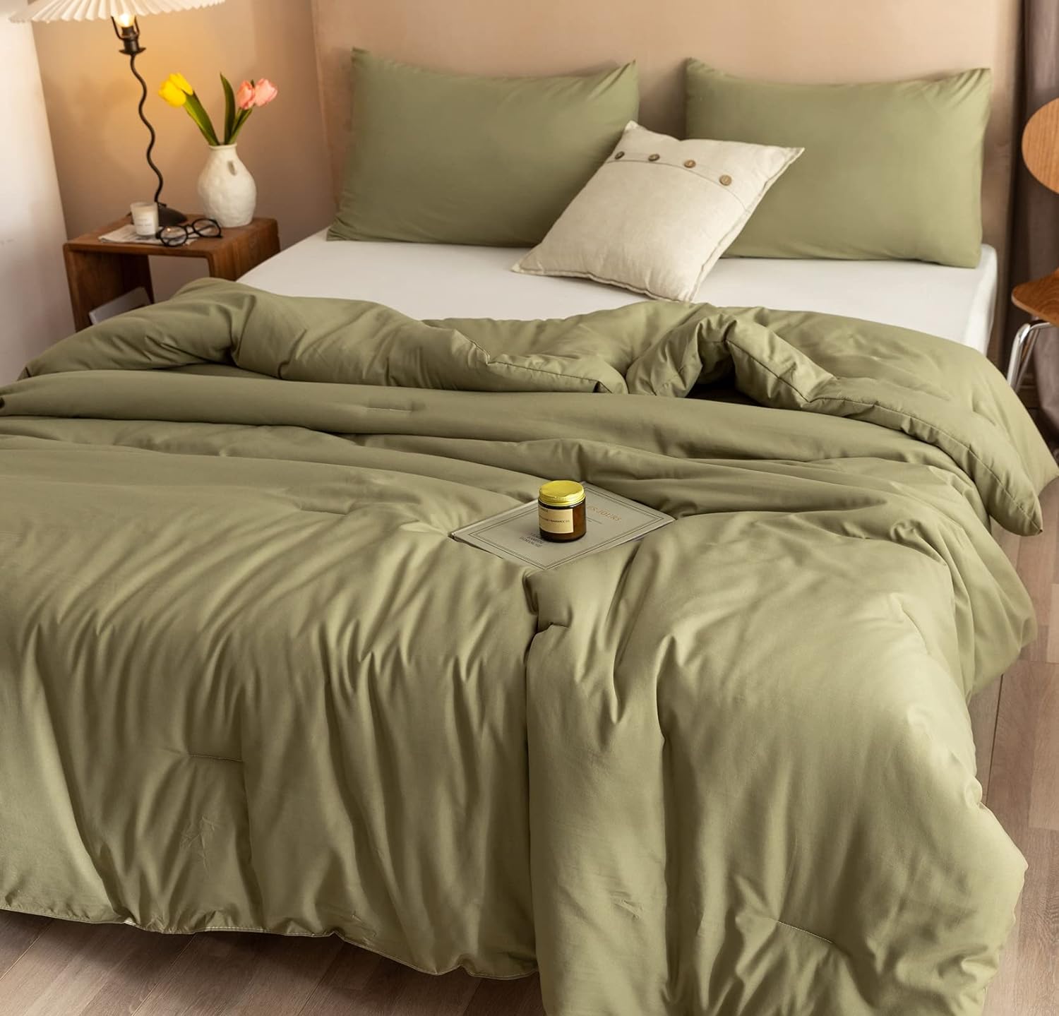 ROSGONIA Queen Comforter Set Olive Green,3pcs Bedding Sets Queen(1 Boho Olive Comforter &amp; 2 Pillowcases),Lightweight Comforter for Queen Size Bed,Cozy Blanket Set Fall Quilt for All Season,Gifts Ideas