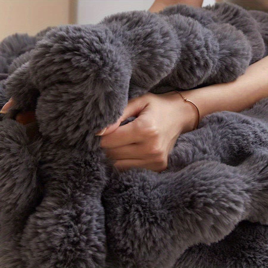 1pc Soft and Cozy Plush Blanket for Travel, Sofa, Bed, and Home Decor - Perfect Gift for Family and Friends